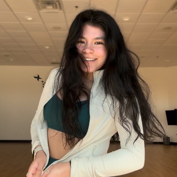 Meet your Posher, Tali - Picture 1 of 1